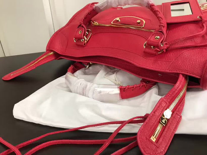 BALENCIAG巴黎世家 經典機車 原版山羊皮 包邊五金款 簡單時尚風格 手提肩背斜挎包  BL1428